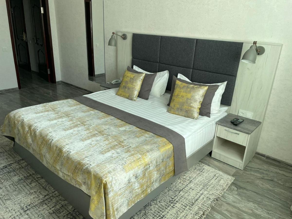 Altyn Adam Hotel Πετροπάβλοφσκ Εξωτερικό φωτογραφία